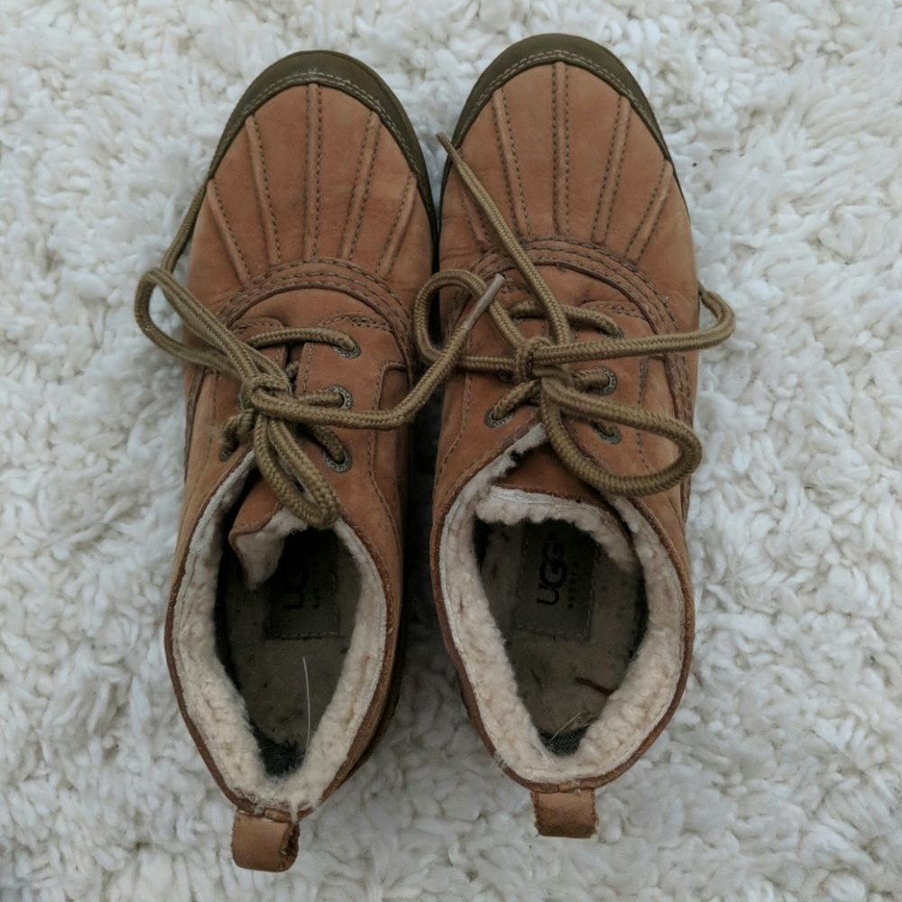 Waterproof ugg booties